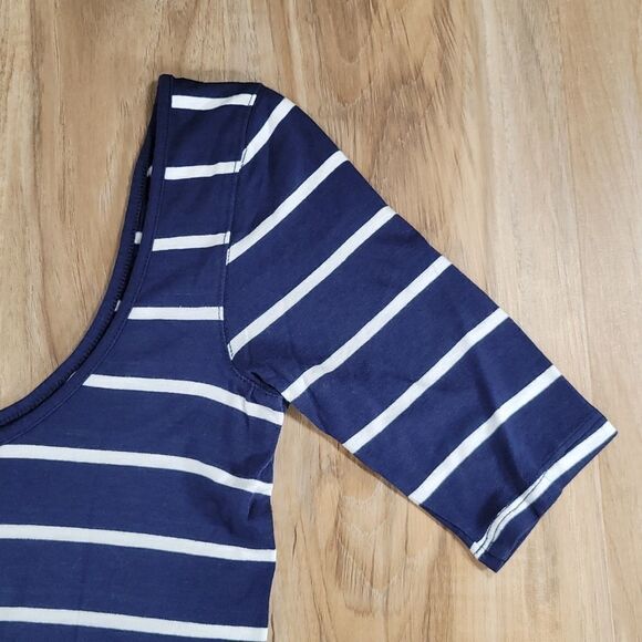 🔺️Nollie Blue & White Striped Scoop Neck Top Medium - Picture 4 of 8